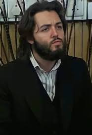 Hey John what are you thinking about? I'm thinkingi could grow a better  beard than you Paul 😂