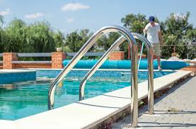 $400 with an additional $4 per linear foot above that price. The Monthly Pool Maintenance Cost Of Diy Vs Professional Service