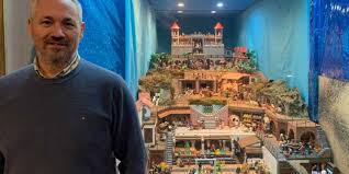 La librería Lucy presenta su belén artesanal montado con figuras de  Playmobil