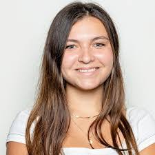 Caroline Sack's Instagram, Twitter & Facebook