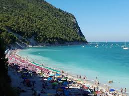 Foto handla om strand av de två systrarna som ses från vargens moment i parkera av monteringen conero italien. B B La Campagna Del Conero Bewertungen Fotos Preisvergleich Ancona Italien Tripadvisor