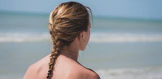 So schwer ist es nämlich gar nicht, sie nachzumachen keine panik! Langhaarfrisuren Schnelle Frisuren Fur Lange Haare