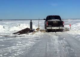 This mission is on thin ice. With Canadian Border Closed 30 Mile Ice Road Connects Northwest Angle To Minnesota Anglers Twin Cities