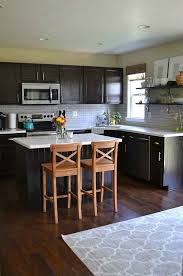 7 Budget Ways To Make Your Rental Kitchen Look Expensive Tips Forrent Kitchen Design Diy Country Kitchen Decor Modern Grey Kitchen