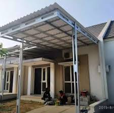 Material ini juga cocok dikombinasikan dengan material rangka lain seperti untuk itulah dibutuhkan jasa pasang kanopi yang terpercaya. Pemasangan Kanopi Baja Ringan Konstruksi Dan Taman 802679247