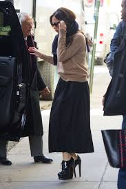 Victoria beckham looked every inch the style queen as she headed to her first meeting during another busy day in new york on tuesday. Victoria Beckham Style In Nyc 04 Gotceleb