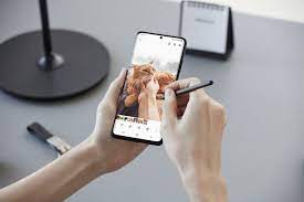 Samsung has shamelessly copied apple for years, and the way the two phone makers now employ the power the feature works ok for the most part, but here's how to turn it on/off and tweak the settings. Samsung Galaxy S21 Ultra The Ultimate Smartphone Experience Designed To Be Epic In Every Way Samsung Newsroom India