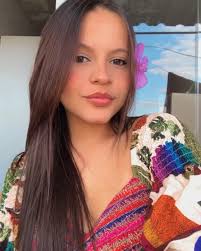 Byanca Silva's Instagram, Twitter & Facebook