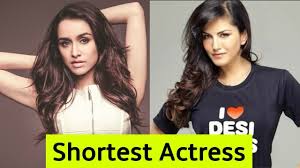 8 Short Bollywood Actresses Who Prove That Height Is Not A Matter In Acting