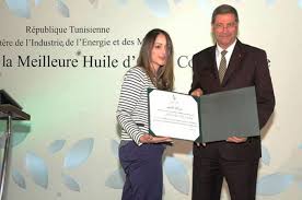 Tunisie Les Laureats De La Meilleure Huile D Olive Conditionnee Huile D Olivehuile D Olive
