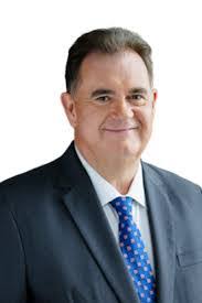 Glen Hilton's Instagram, Twitter & Facebook