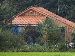 Die familie hat die ereignisse in ruinerwold mit bestürzung zur kenntnis genommen. Ruinerwold Vater Der Versteckten Kinder Behauptete Er Sei Ausgewandert Der Spiegel