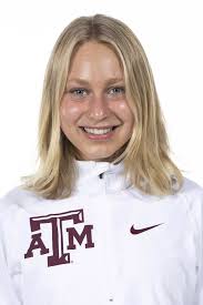 Aggies Win Third Straight Women's Team Title, Casarez Sets Course Record