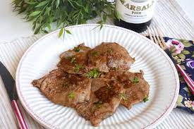 Oggi ho preparato delle classiche scaloppine al marsala, ricetta classica, semplice e veloce da realizzare.la carne resta tenerissima e succulenta grazie a. Vbgc15uwsbobam