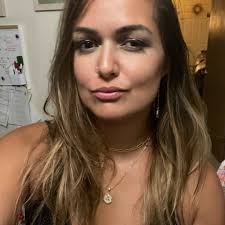 She wants it to be perfect. Sydney Sweeney is now in control of The  Handmaid's Tale Instagram: Instagram.com/HandmaidsOnHulu