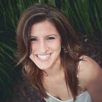 30+ perfiles de «Julie Saylor»