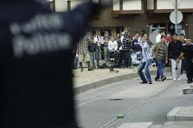 A.f.c.a (or just afca) is a dutch hooligan firm linked to a.f.c. Twaalf Hooligans Rellen Anderlecht Weer Vrij De Morgen