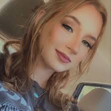 McKenzie Ball (Biersackbabe831)