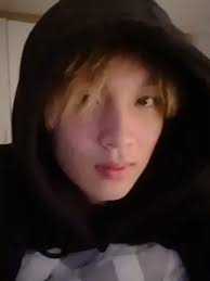 Danielle Raleigh (ilovecharliethefluffboy)