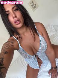 Stefaniaypunto Гола изтичане OnlyFans снимка 2 - Nudogram v2.1