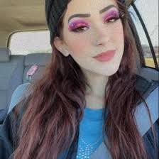 Alexis Molnar's Instagram, Twitter & Facebook