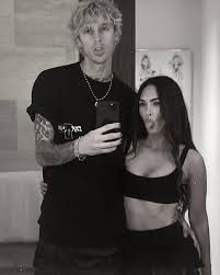 ¡llegó el momento de conocer a kelly y su habilidad que cambiará el competitivo! Megan Fox Says Romance With Machine Gun Kelly Is A Once In A Lifetime Thing People Com