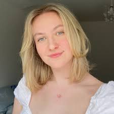 Scrumptious Social/ Social media marketing/ Ella Dent