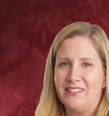 Picture-perfect brides 'Trash the Dress' for photographers