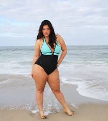 Epingle Sur Curvy Plus Size Swimwear