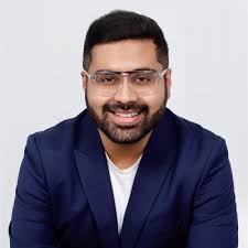 I spent a rare in-person moment with my team in Germany this week, and  found a way to put the whole Digital Marketing team in frame. I'm looking  forward to the day