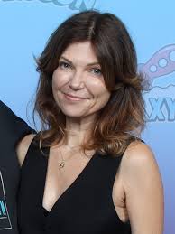 File:Nicole de Boer Photo Op GalaxyCon Oklahoma City 2024.jpg