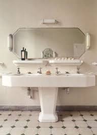 pedestal sink bathroom