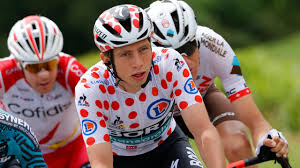 Jun 22, 2021 · wir haben 6 tour de france favoriten für das gelbe trikot ausgemacht. Tour De France 2021 Trikots Und Wertungen Punkteverteilung Und Regeln Zu Gelb Grun Bergtrikot Co Erklart Eurosport