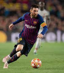 Oct 06, 2020 · with the net worth of $318 million in 2019, comes with no surprise that messi car collection is iconic. Lionel Messi Net Worth 2019 How Much Does He Earn Off His Contract And Endorsements