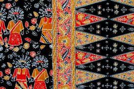 Tiap warna memiliki makna yang menggambarkan sifat dan karakter masyarakat betawi. Warna Merah Pada Batik Betawi Bermakna Cara Golden