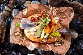 Sylter Fischbrotchen Matjes Mit Sansibar Geheimnis Rezept Lecker Fisch Brotchen Rezepte Lecker