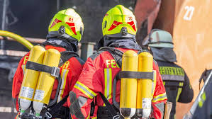 1996 arbeiteten 223 soldaten und 79 zivile mitarbeiter in rheinbach. Rheinbach Feuer Am Munitionslager Der Bundeswehr
