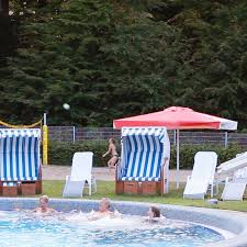 Fordeland Therme Glucksburg Ubersicht Therme Schwalldusche Burg