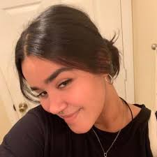 Scarlett Sanchez (@donutcome4mesis)