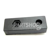 Black And Decker Workmate Parts Uk Black Decker Workmate Plastic Block 820261 Part Shop Direct