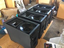 Caixa De Som Para Contra Baixo Imagem De Audio Por Luis Herrera Galicia Caixa De Som Automotivo Caixa De Subwoofer Caixas Acusticas