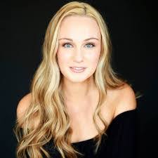 Krista Sadler's Instagram, Twitter & Facebook