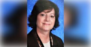 Arlene Dillon's Instagram, Twitter & Facebook