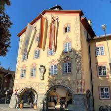 It is best known for the highest peak in germany, the zugspitze, which towers over the rooftops. Markt Garmisch Partenkirchen Home Facebook