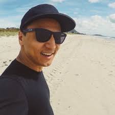 Andrew Cho (@andrew_cho_)