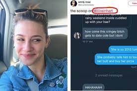 Lili Reinhart Clapped Back At Two People Who Said She Doesn T Deserve To Date Cole Sprouse Cole Sprouse Lili Reinhart Cole Sprouse Abs