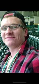 I really want a Johnson strong sweatshirt. Is there anyone that can make  them? Please let me know ♡