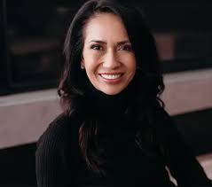 Leila Hale's Instagram, Twitter & Facebook