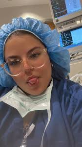 Has anybody done per diem thru aya? How was your experience? Do you really  have to do 4 shift/month? Seems like a lot for per diem