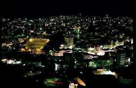 المملكة الأردنية الهاشمية) هي دولة عربية تقع في جنوب غرب آسيا، تتوسط الشرق الأوسط بوقوعها في الجزء الجنوبي من منطقة بلاد الشام، والشمالي لمنطقة شبه الجزيرة العربية. Fay3 Ø¹Ù…Ø§Ù† Ø§Ù„Ø£Ø±Ø¯Ù† Ù„ÙŠÙ„Ø§